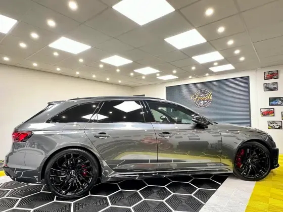 Audi RS 4 Avant — photo 10 de la réalisation