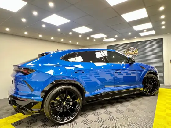Lamborghini Urus — photo 9 de la réalisation