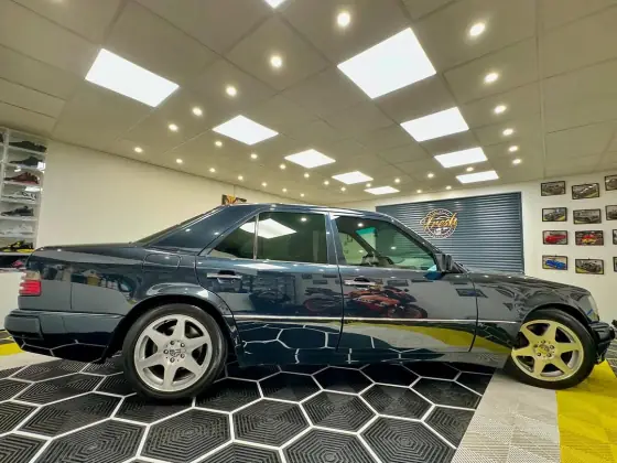 Mercedes-Benz 500 E — photo 9 de la réalisation