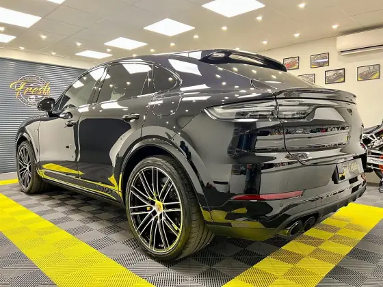 Porsche Cayenne — photo 7 de la réalisation