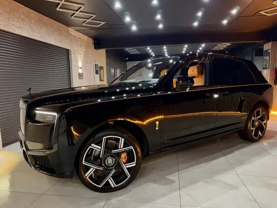 Rolls-Royce Cullinan Black Badge après passage à l'atelier Fresh Detailing 95