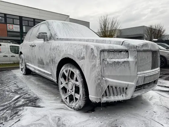 Rolls-Royce Cullinan Black Badge — photo 2 de la réalisation