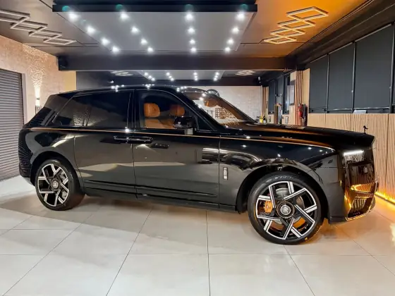 Rolls-Royce Cullinan Black Badge — photo 5 de la réalisation