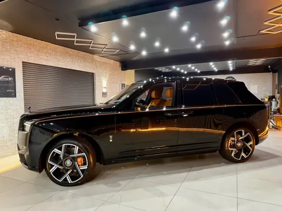 Rolls-Royce Cullinan Black Badge — photo 9 de la réalisation