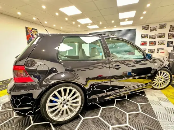 Volkswagen Golf R32 — photo 7 de la réalisation